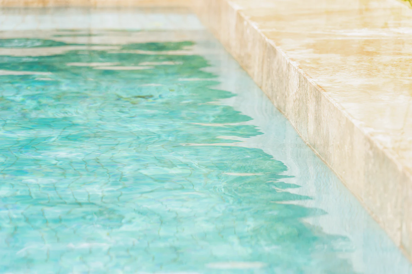 Jaké typy bazénové chemie jsou nejběžnější?